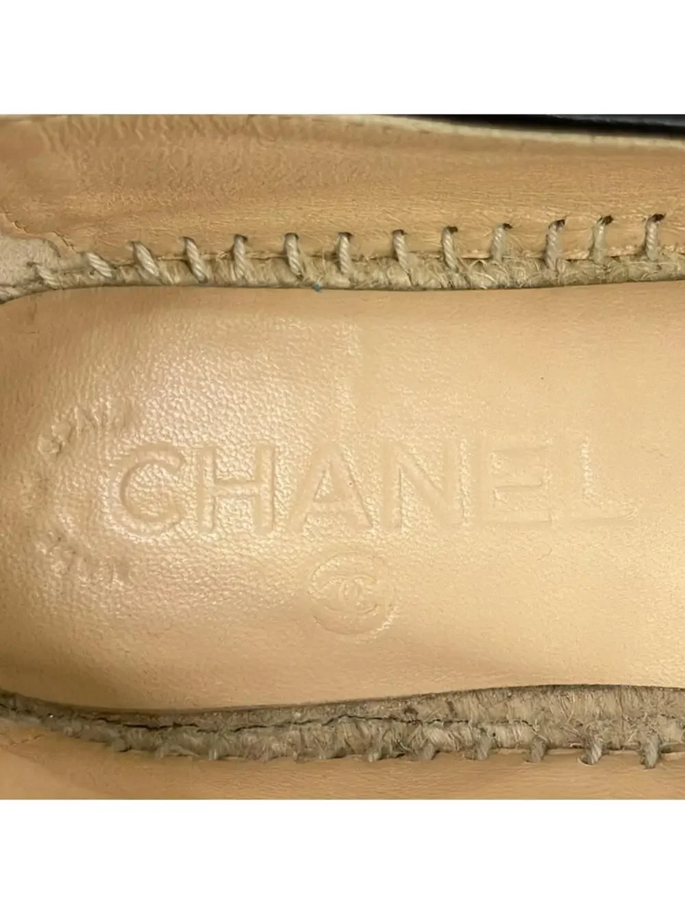 Chanel Red White Black Jacquard Leather #281094C53B